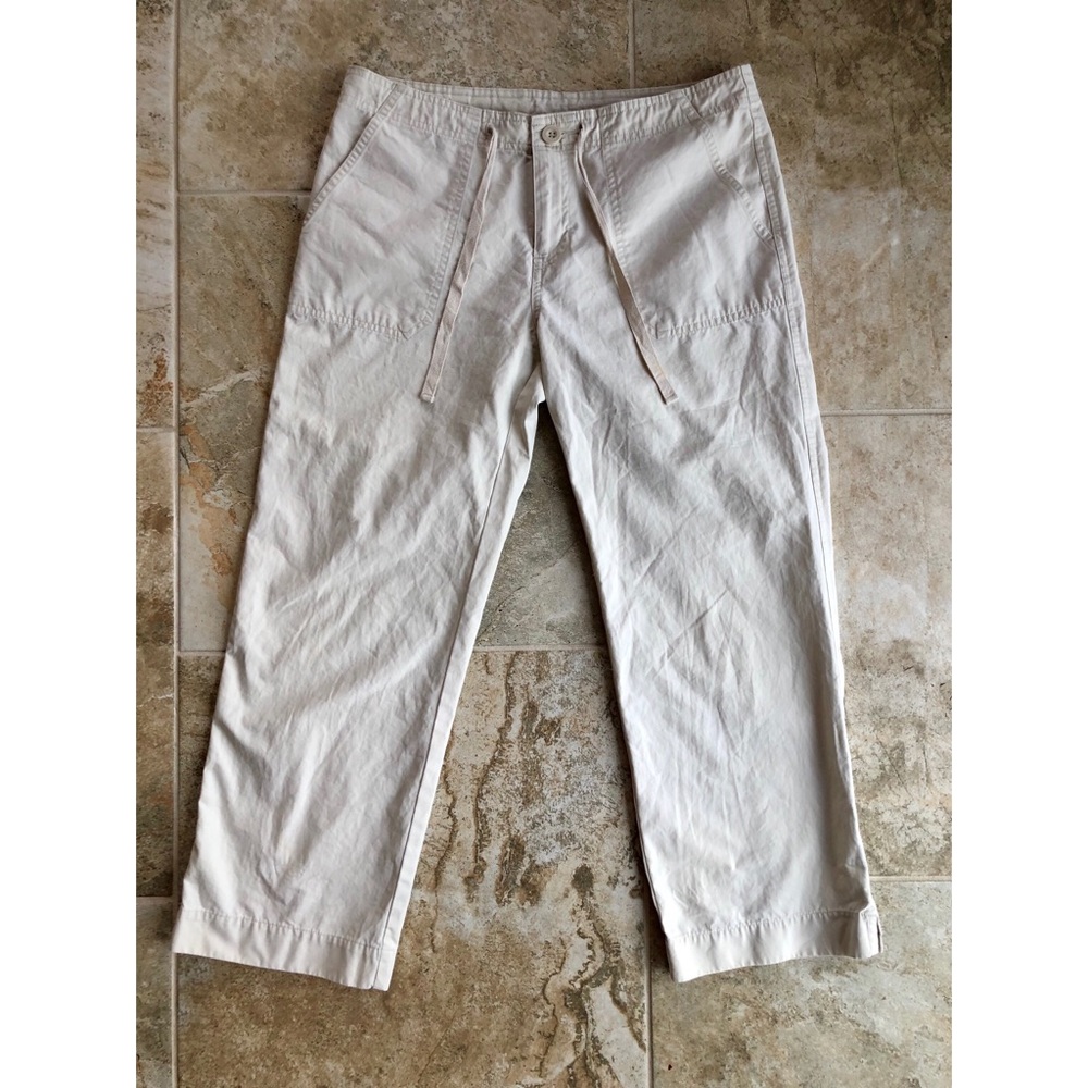 Old Navy Khaki Capri Pants Size 8